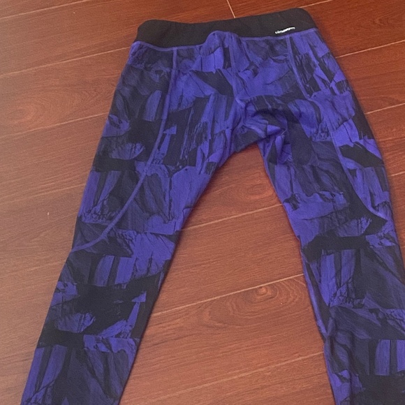Adidas Climawarm Women's Activewear Leggings - Size Medium - Picture 2 of 2